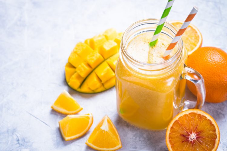 Mango orange juice smoothie